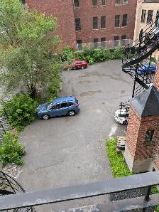 2 1/2  Secteur recherché 1061$ rue Sherbrooke pres de Papineau - Photo 3