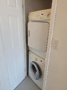 Toronto ON - 1 Bdrm, Waterfront Community Available Now $2000/Mo - Photo 3