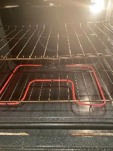 Frigidaire Electric Stove - Photo 4