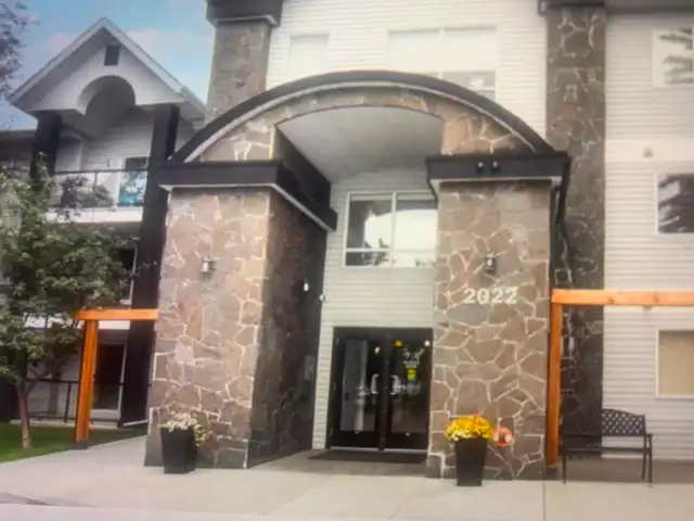Queensland 2 Brm Condo for rent