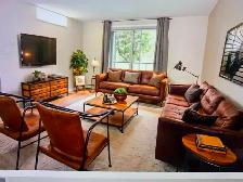 Queensland 2 Brm Condo for rent - Photo 2