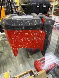 Milwaukee 2365 18V Rover Flood light Tool only - Photo 6