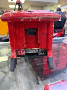 Milwaukee 2365 18V Rover Flood light Tool only - Photo 7