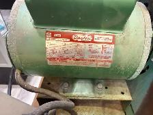 Speedaire 3Z355F 20 gallon vintage air compressor - Photo 4