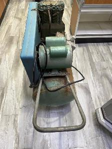 Speedaire 3Z355F 20 gallon vintage air compressor - Photo 7