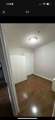 684 Warden Avenue 1 Den bedrooms