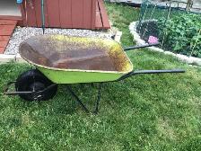 HEAVY DUTY METAL WHEELBARROW