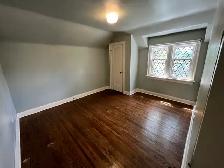 House for rent - 4BR Bloor West Village / Baby Point - Photo 5