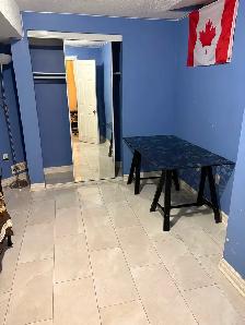 Fully Furnished 2-Bedroom Basement Apartment for Rent - Photo 2