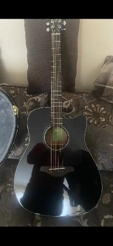 Yamaha acoustic/electric guitar for sale asking $500