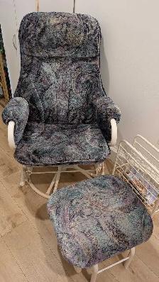Chaise berçante sur bille
