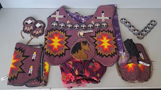 7pc. Girls Fancy Beadwork (27769245)