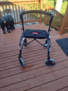 Nexus 4 wheel folding Walker