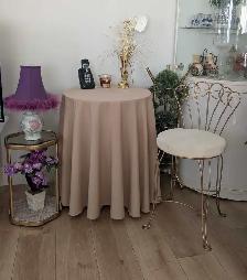 Petite table