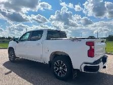 2023 Chevrolet Silverado 1500 RST - Photo 3