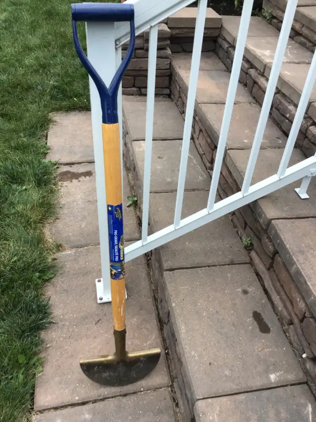 TURF EDGER