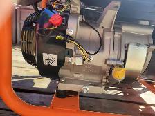 Generac portable generator 6500 Watts, low run-hour meter - Photo 5