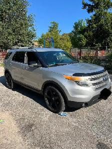 2011 Ford Explorer - Photo 2