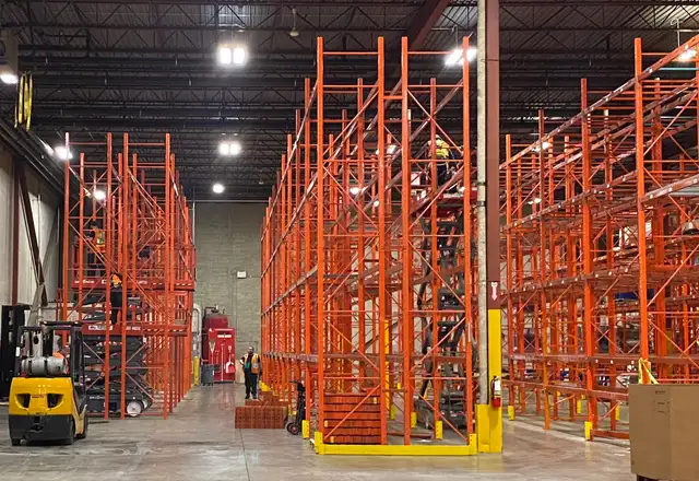 Used pallet racking frames 20' to 28' tall