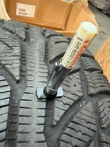 Tires Single - Photo 2