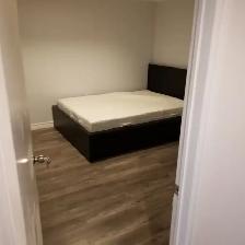 Basement for rent - Sheridan area - Photo 3