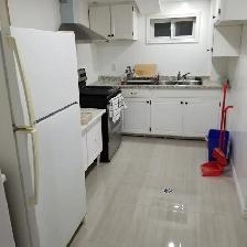 Basement for rent - Sheridan area - Photo 6