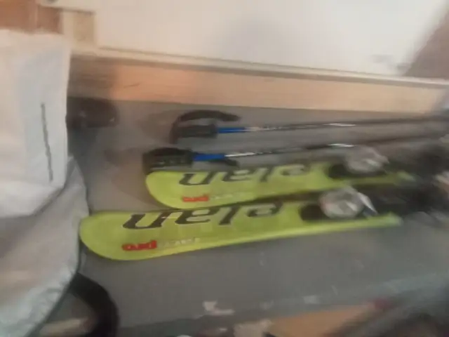 Kids skis