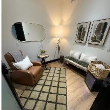 Treatment room  for lease in prime 8th street location - Photo 5