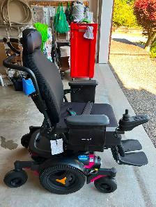 Permobil Power Wheelchair - $5,000 (North Burnaby) - Photo 2