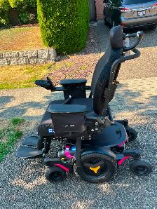 Permobil Power Wheelchair - $5,000 (North Burnaby) - Photo 5