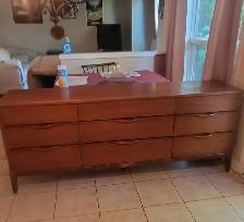 Vintage KAUFMAN Furniture 9-Drawer Walnut Huge Dresser w Mirror