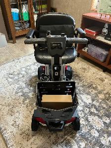 Mobility Scooter - Photo 2