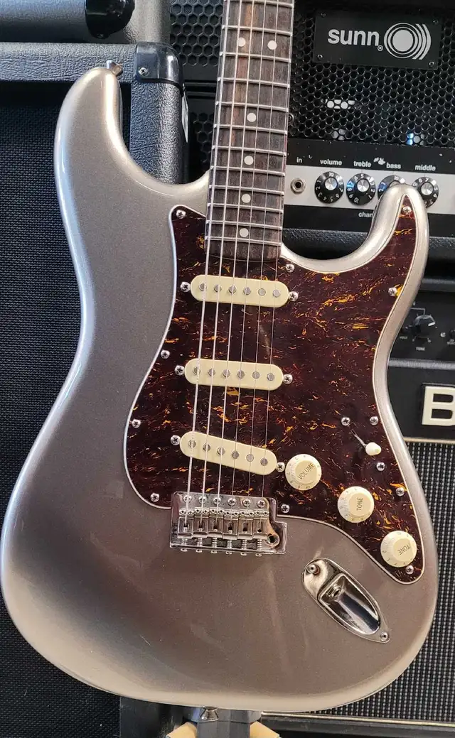 2014 Squier Strat 60's Classic Vibe Electric Guitar (32278906)