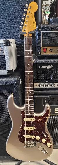 2014 Squier Strat 60's Classic Vibe Electric Guitar (32278906) - Photo 2