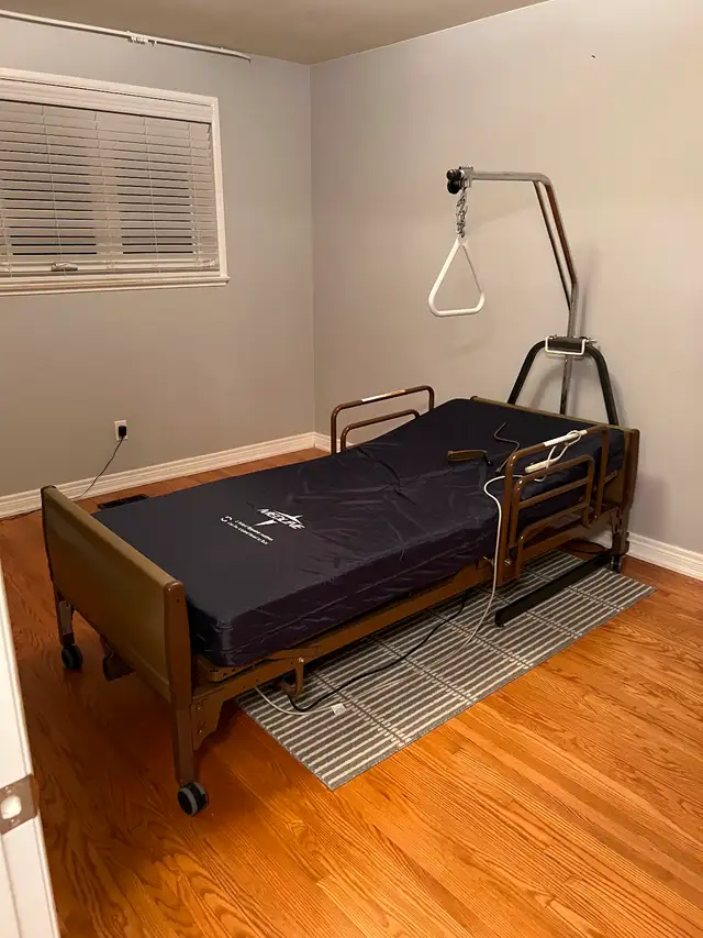 Medical bed for sale $500 great condition!!
