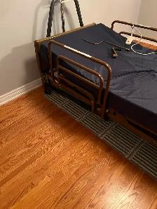 Medical bed for sale $500 great condition!! - Photo 2