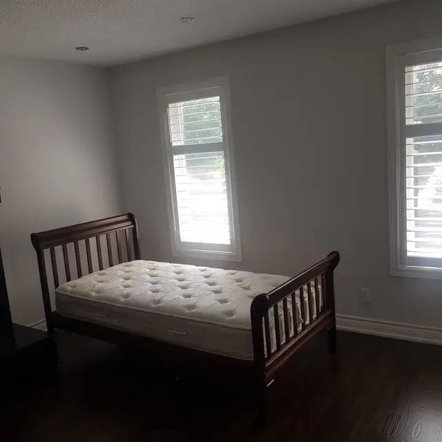 Room for Rent (Females)