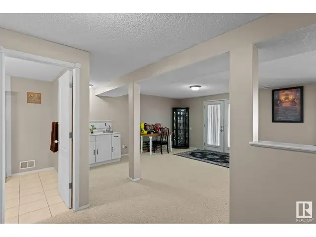 Beautiful Walkout Basement Suite – Brintnell, NE Edmonton