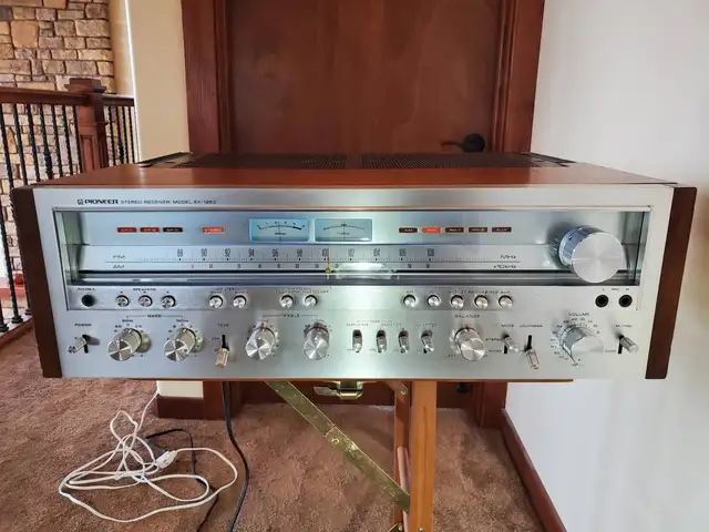 Old Pioneer Amplifier ( FREE)
