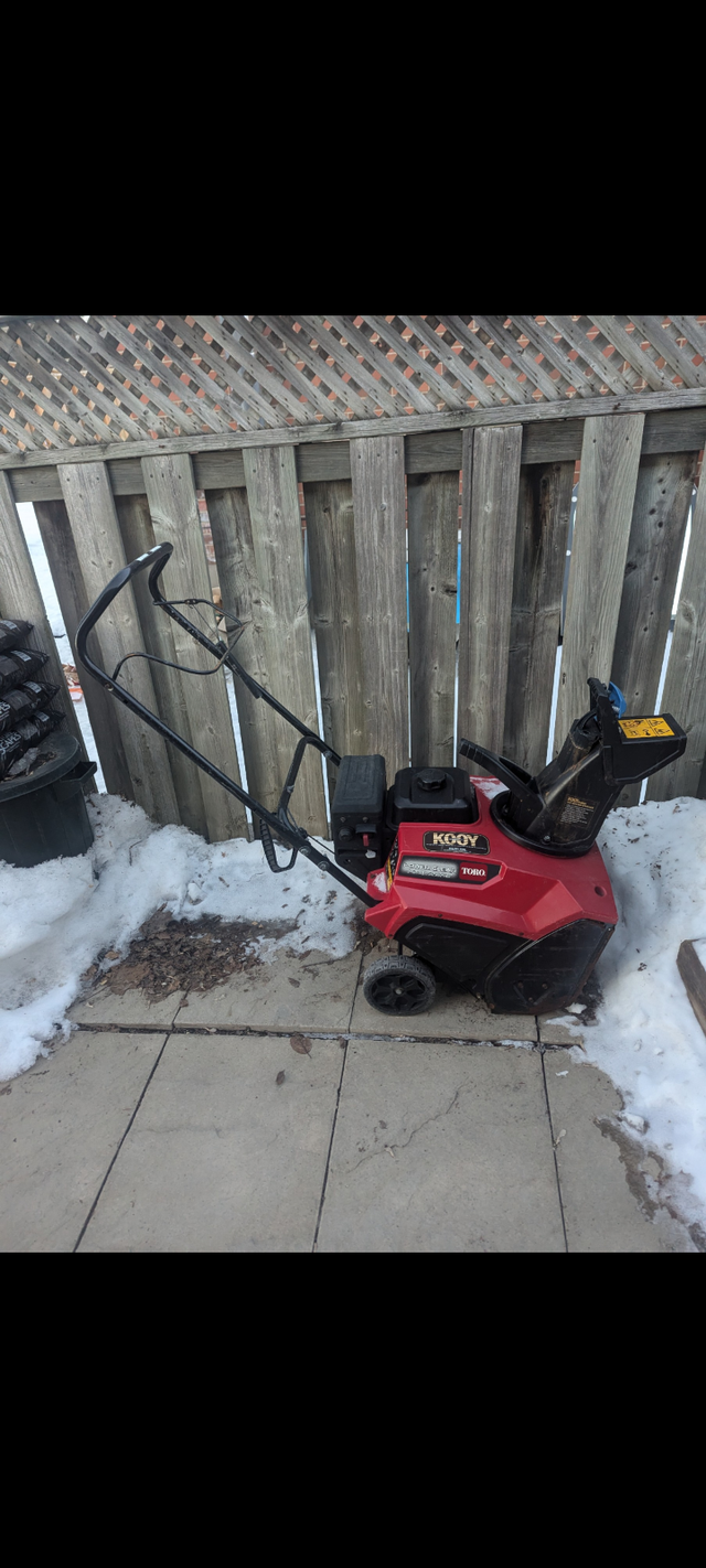 Toro Snow Blower 821 RC