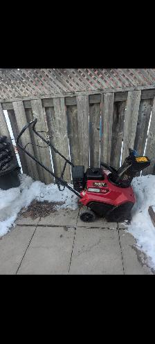 Toro Snow Blower 821 RC