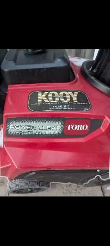 Toro Snow Blower 821 RC - Photo 2