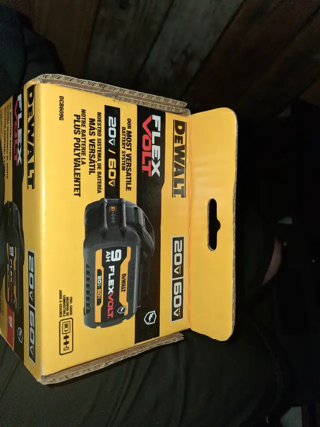 DEWALT FLEXVOLT 9Ah Battery DCB609G