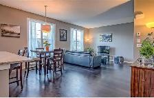 Spacious 3 bedroom & 3.5 Baths Townhouse - Fully developed bsmt - Photo 3
