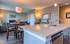 Spacious 3 bedroom & 3.5 Baths Townhouse - Fully developed bsmt - Photo 7