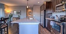 Spacious 3 bedroom & 3.5 Baths Townhouse - Fully developed bsmt - Photo 8