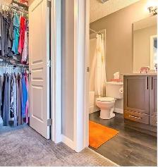 Spacious 3 bedroom & 3.5 Baths Townhouse - Fully developed bsmt - Photo 14