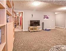 Spacious 3 bedroom & 3.5 Baths Townhouse - Fully developed bsmt - Photo 18