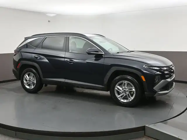 2026 Hyundai Tucson Preferred Heated Seats/Wheel, Apple/Android,