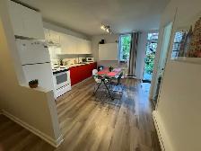 Superbe 3 pièces rénové à neuf! meublé ou non ! Jardins privés! - Photo 9